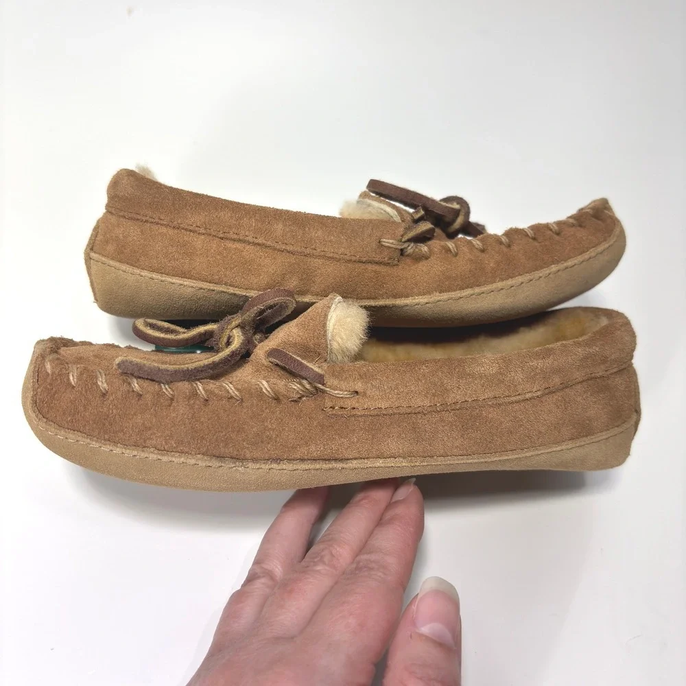 LL Bean Kids Wicked Good Brown Suede Sheepskin Lined Moccasin Slippers Sz 12 NWT